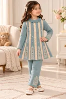 Girls’ Knitted 2 Piece Winter Outfit with Pearl and Cable Knit Detail photo 5